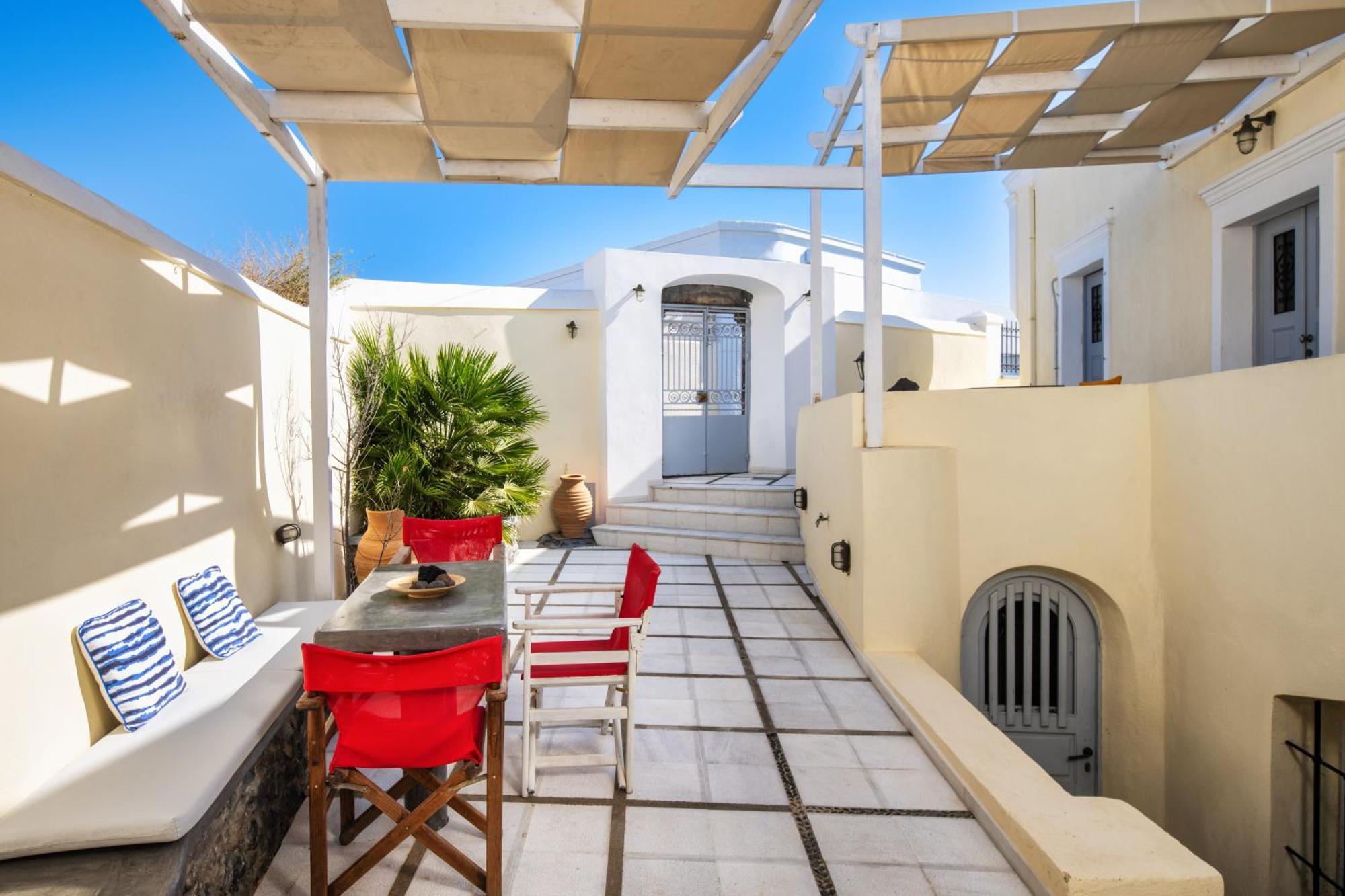 Day One Fira Mansion Apartment Exterior photo